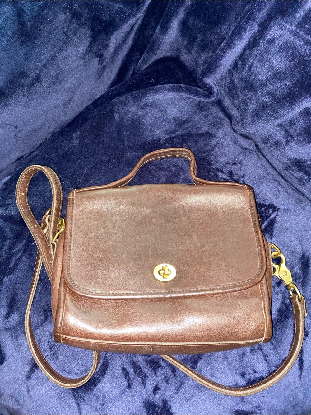 Classic Brown Leather Crossbody Bag with Top Handle